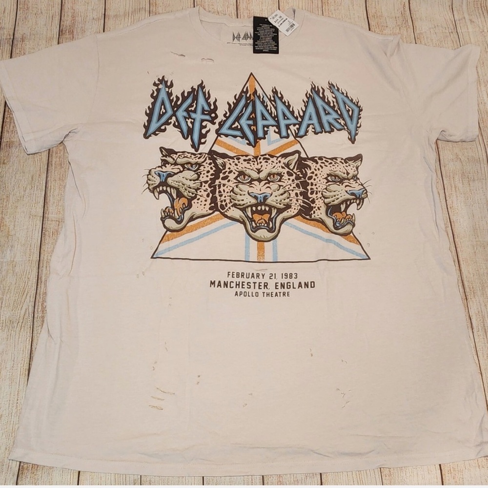 AKIRA Def Leppard Apollo Theatre Distressed Boyfriend Fit Girls T-Shirt Dress